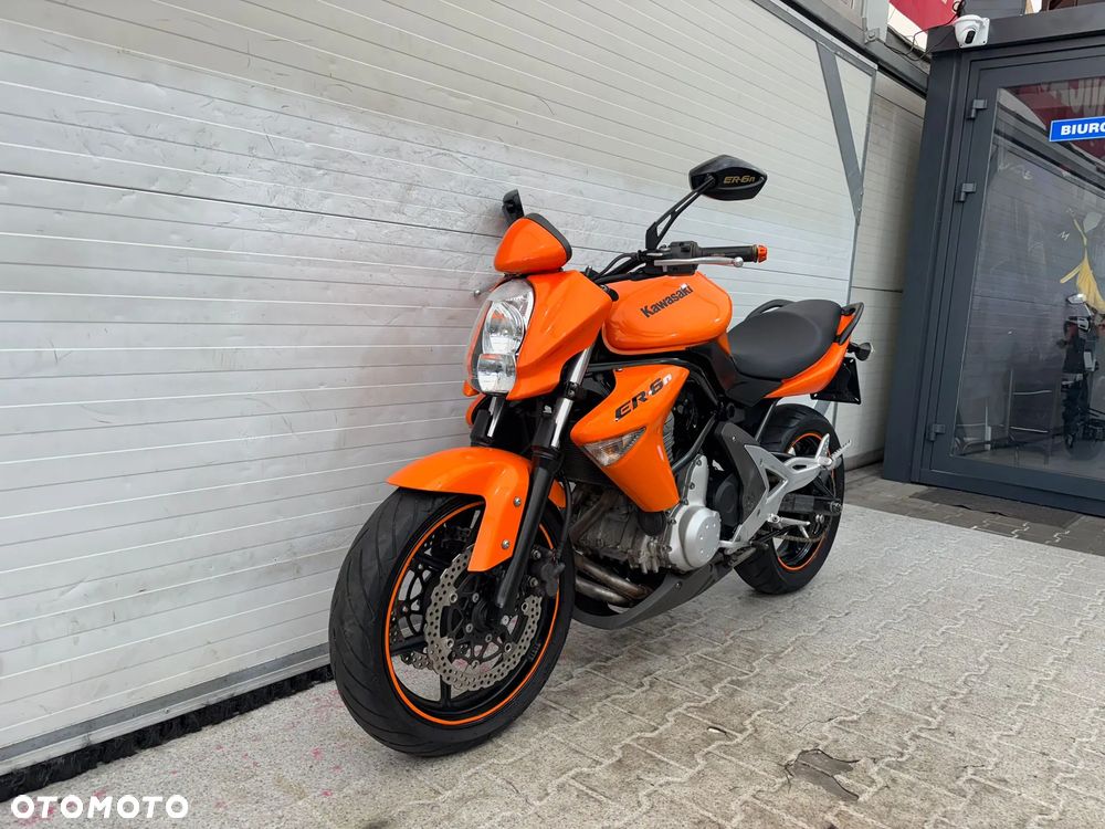 Kawasaki ER - 9
