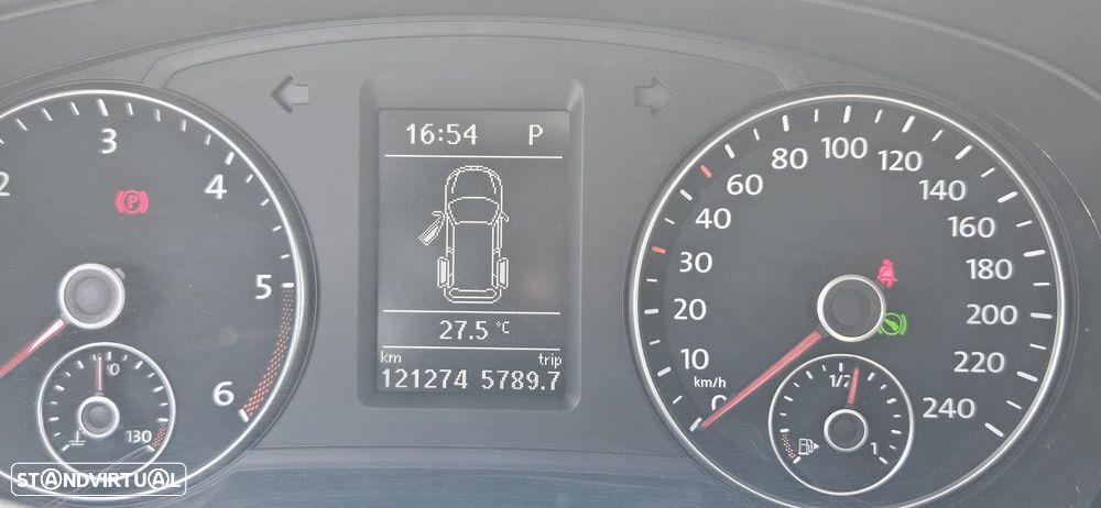 VW Sharan 2.0 TDI Confortline DSG - 2