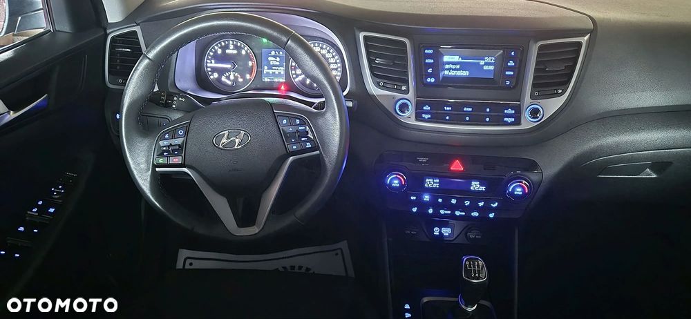Hyundai Tucson 2.0 CRDI BlueDrive Style 2WD - 9