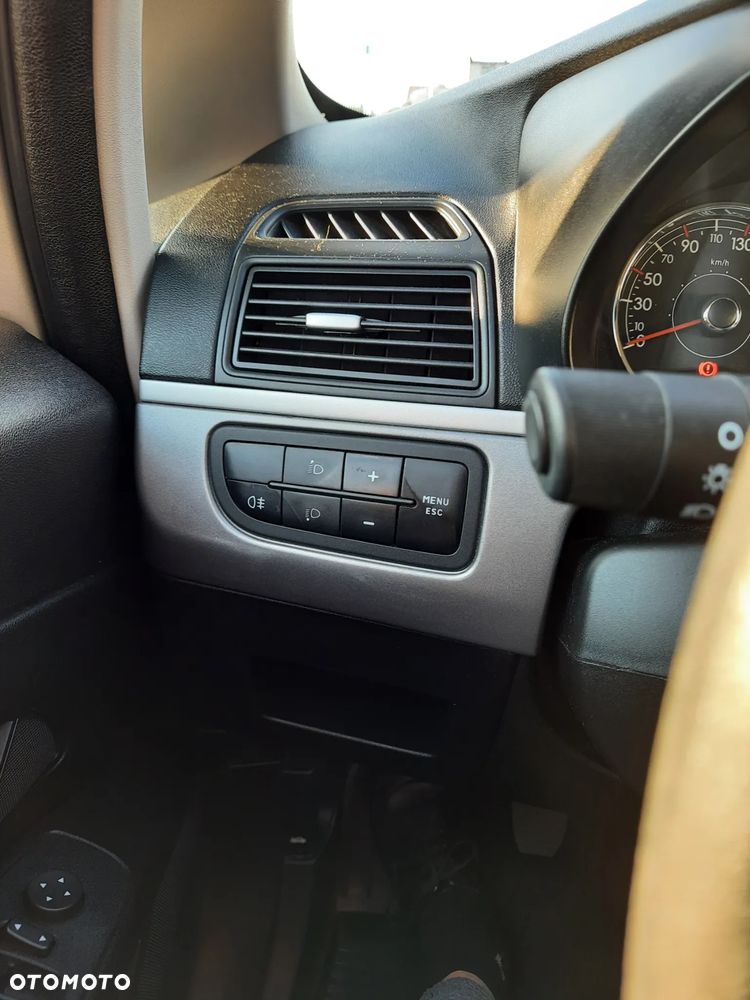 Fiat Grande Punto Actual 1.2 8V Estiva - 15