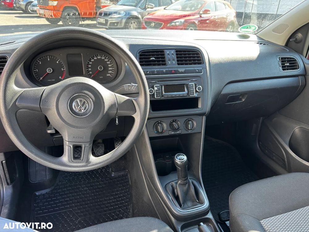 Volkswagen Polo - 14