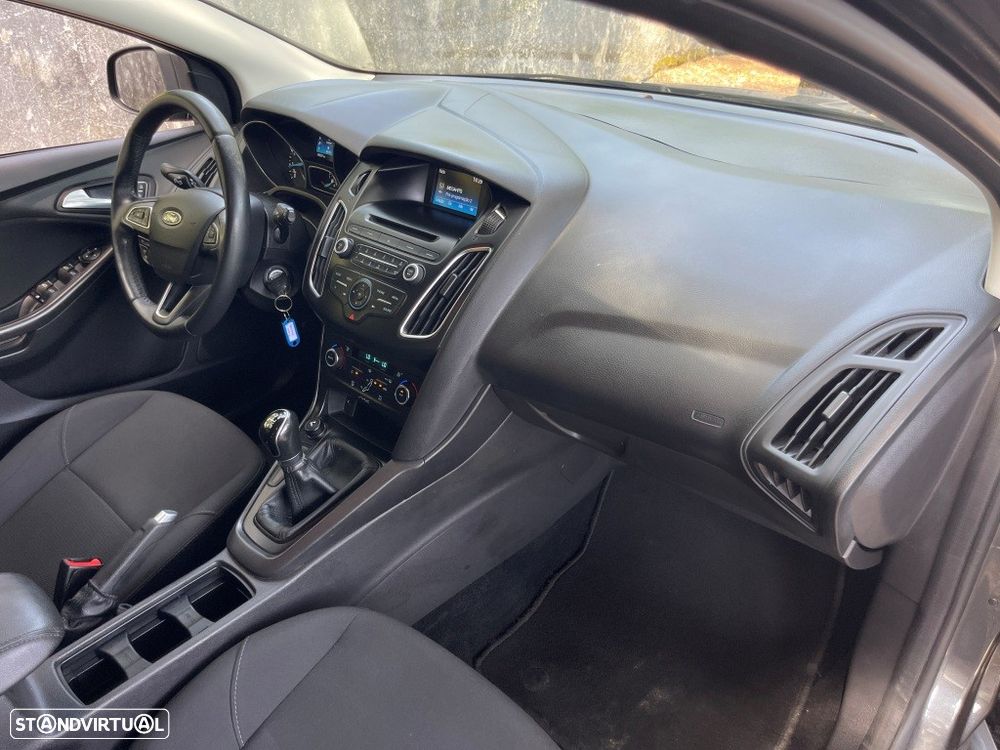 Ford Focus 1.0 SCTi Trend+ - 33