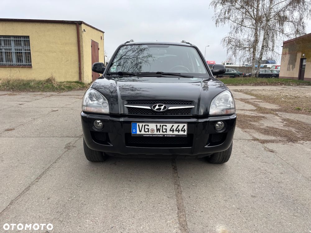 Hyundai Tucson 2.0 2WD GLS - 10