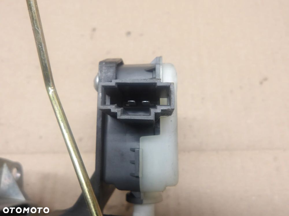 SEAT IBIZA III 06-09 1.4B 5D KLAMKA KLAPY BAGAŻNIKA - 4