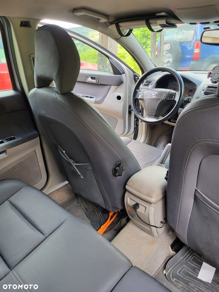 Volvo V50 - 8