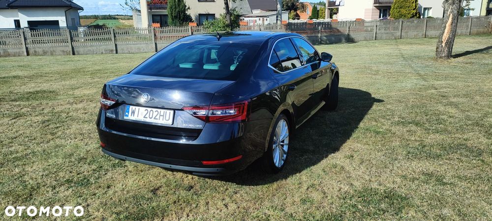 Skoda Superb 2.0 TDI Style DSG - 13