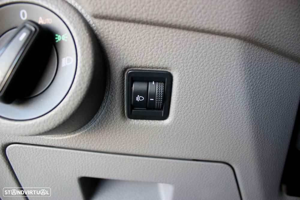 VW Transporter 6.1 VAN 39 KWH L2H1 ABTE DSG - 17