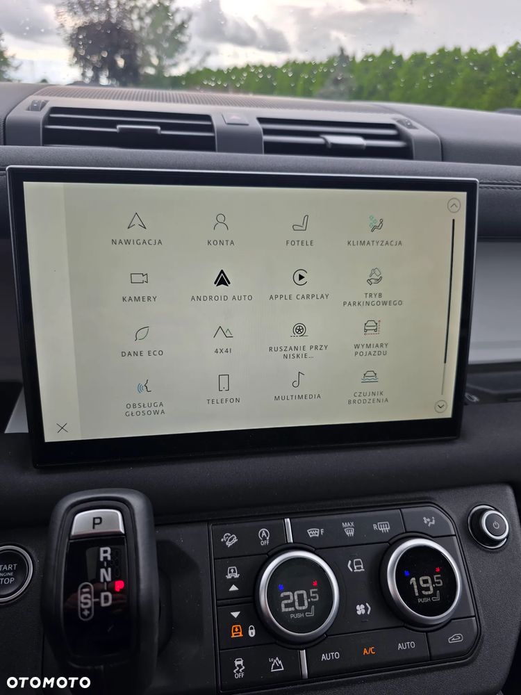 Land Rover Defender 3.0 P400 mHEV X-Dynamic SE - 12