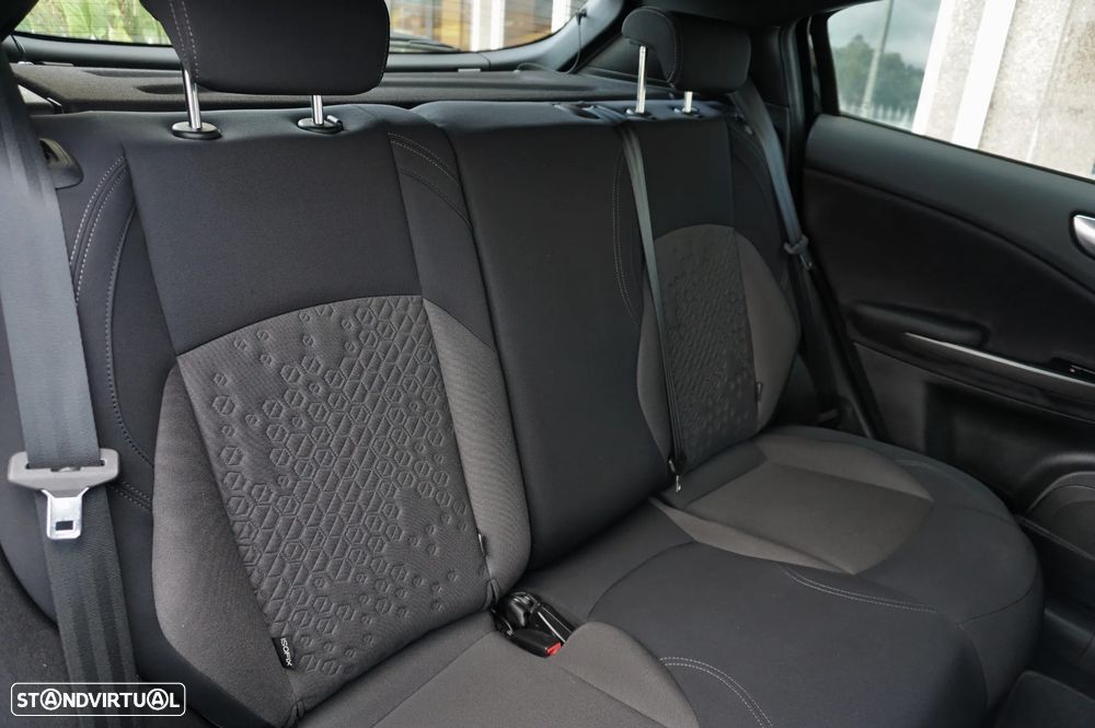 Alfa Romeo Giulietta 1.6 JTDm Progression - 19