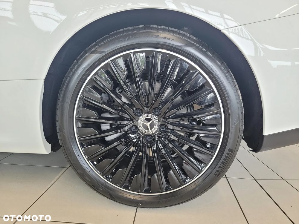 Mercedes-Benz CLE 300 mHEV 4-Matic AMG Line - 11