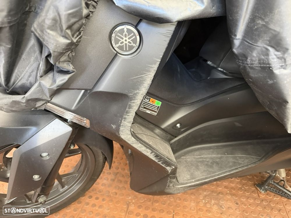 Yamaha X-Max - 14