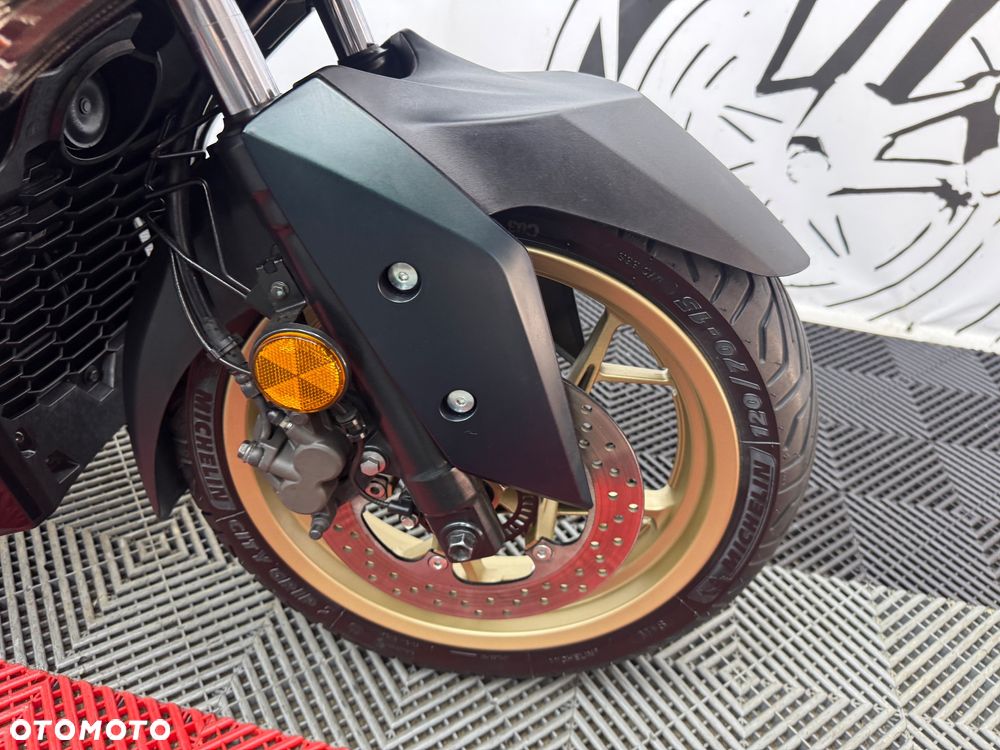 Yamaha X-max - 36