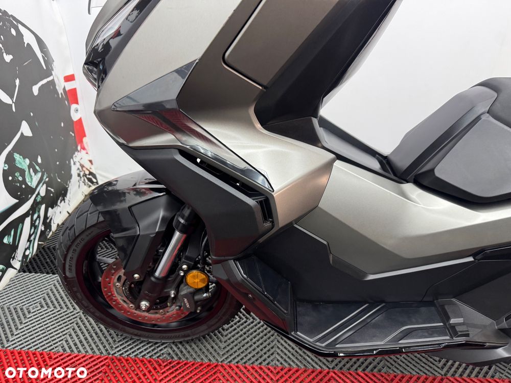 Honda ADV350 - 12