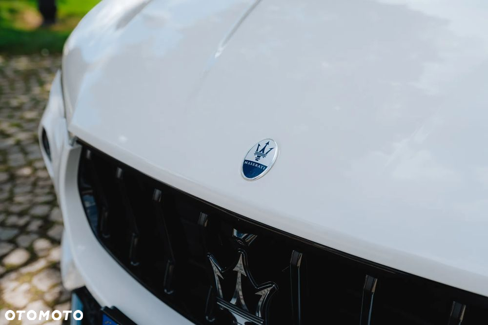 Maserati Levante - 4