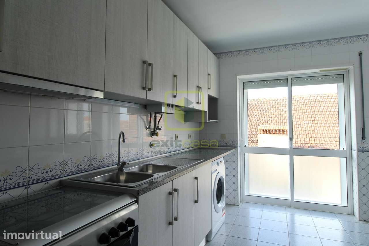 Apartamento T2 Equipado e Mobilado para Arrendamento - Grande imagem: 5/17