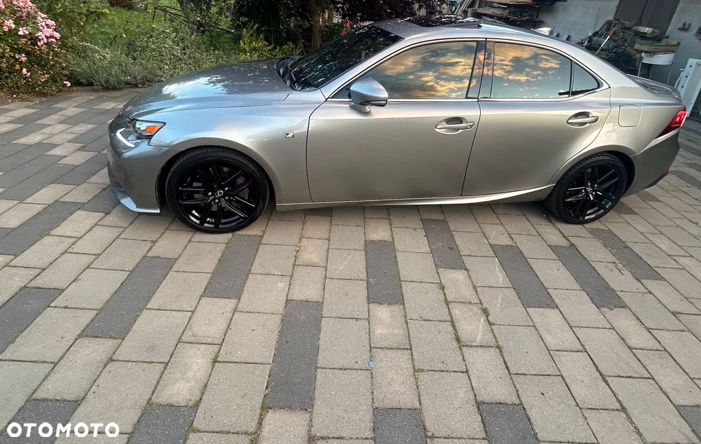 Lexus IS 200t Sport Line - 13
