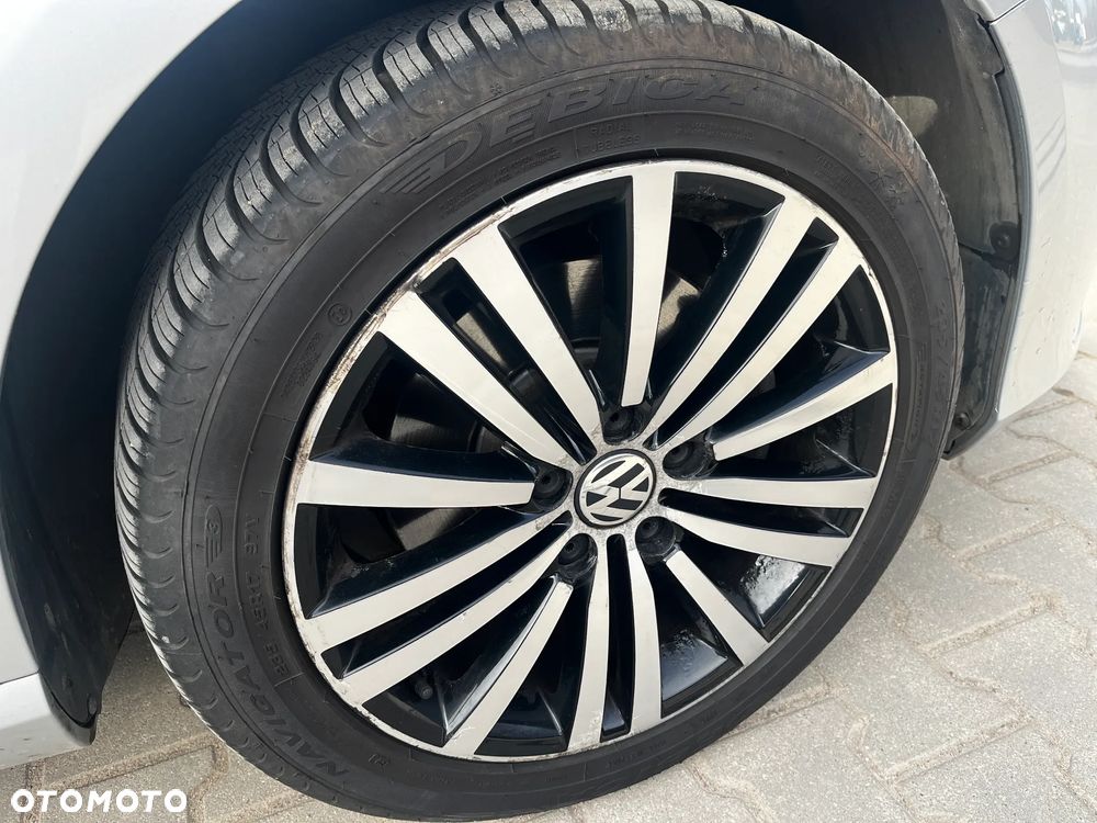 Volkswagen Passat 1.4 TSI BMT Comfortline - 10