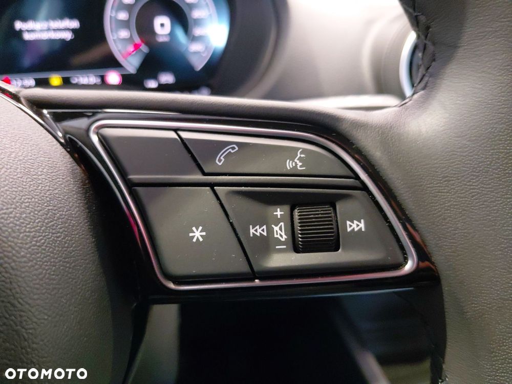 Audi Q2 - 25