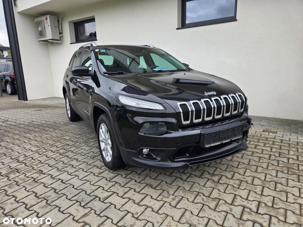 Jeep Cherokee - 1