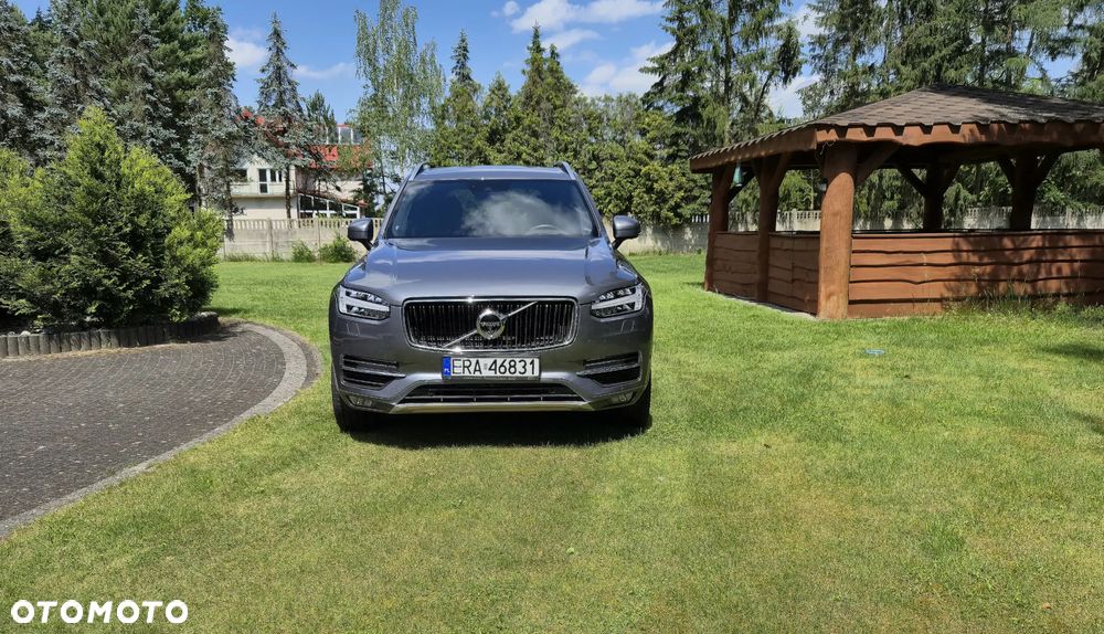 Volvo XC 90 B5 D AWD Momentum - 2