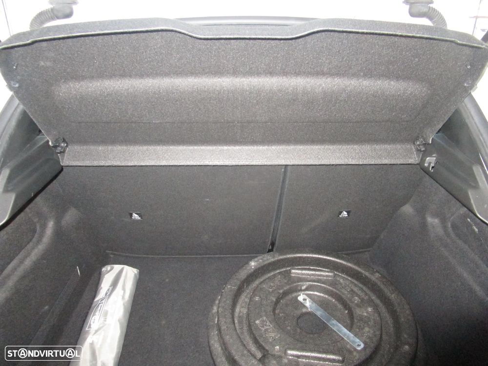 Peugeot 208 1.2 PureTech Active Pack - 34
