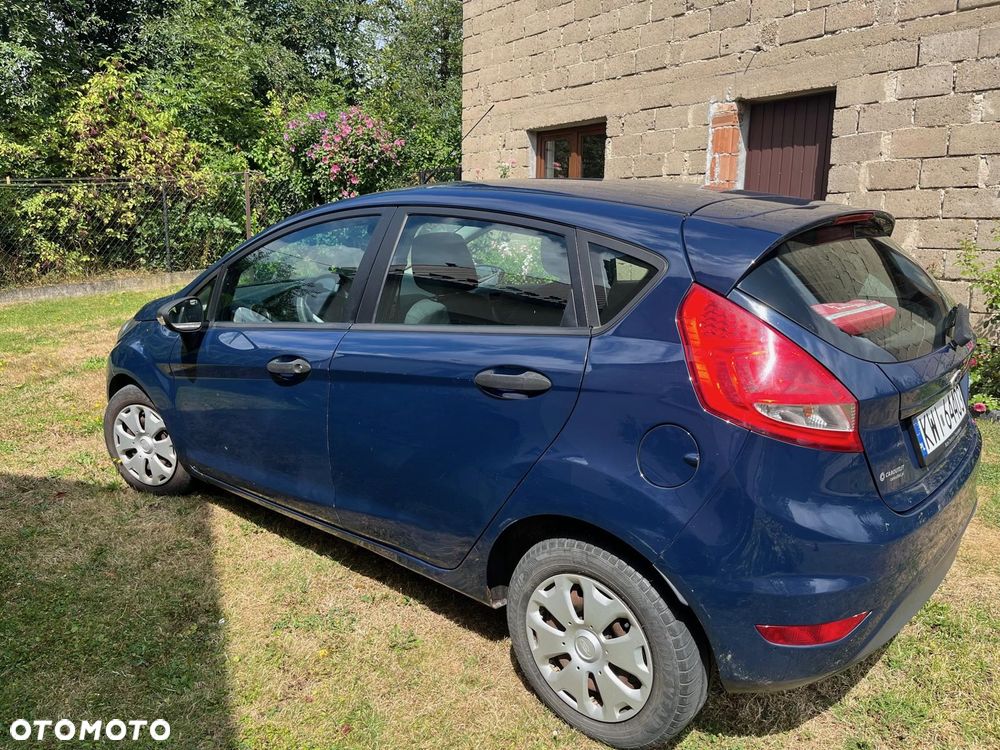 Ford Fiesta 1.25 Ambiente - 21