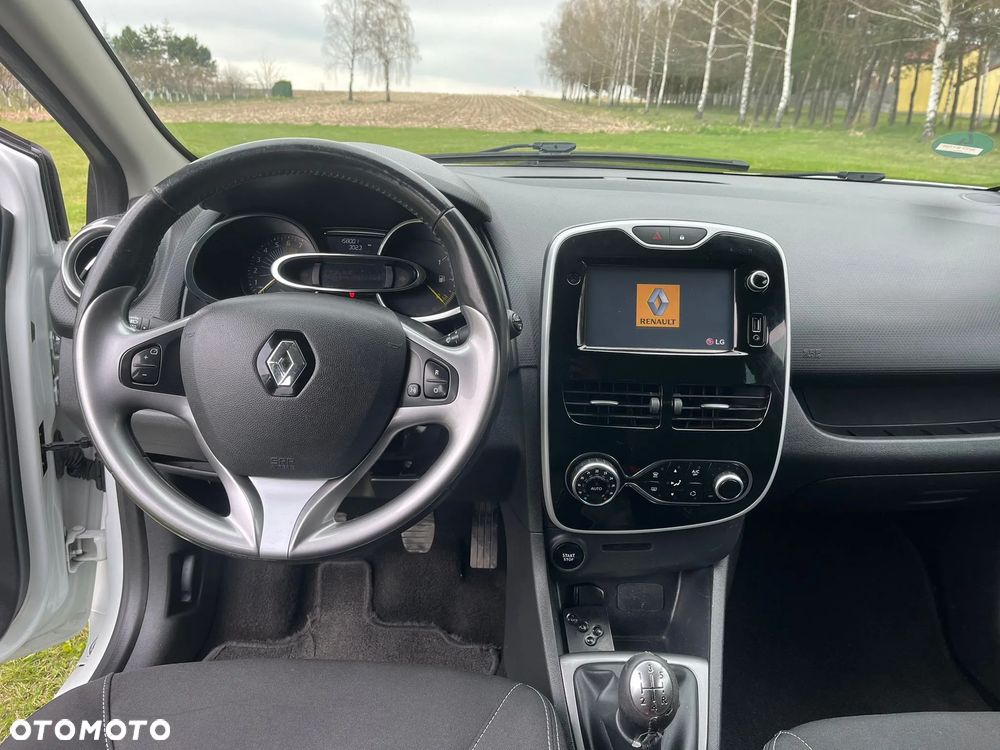 Renault Clio 1.2 16V 75 LIMITED - 7