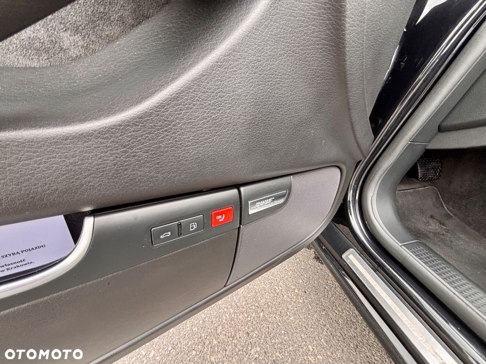 Audi A8 4.2 FSI Quattro - 21