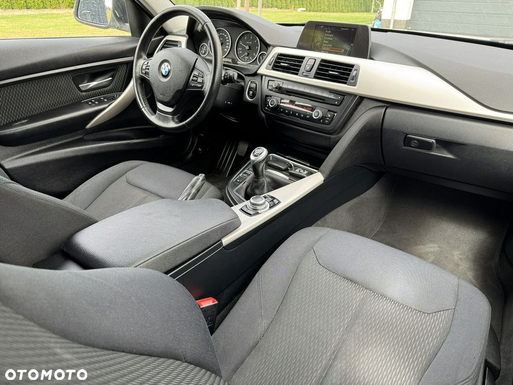 BMW Seria 3 318d - 8