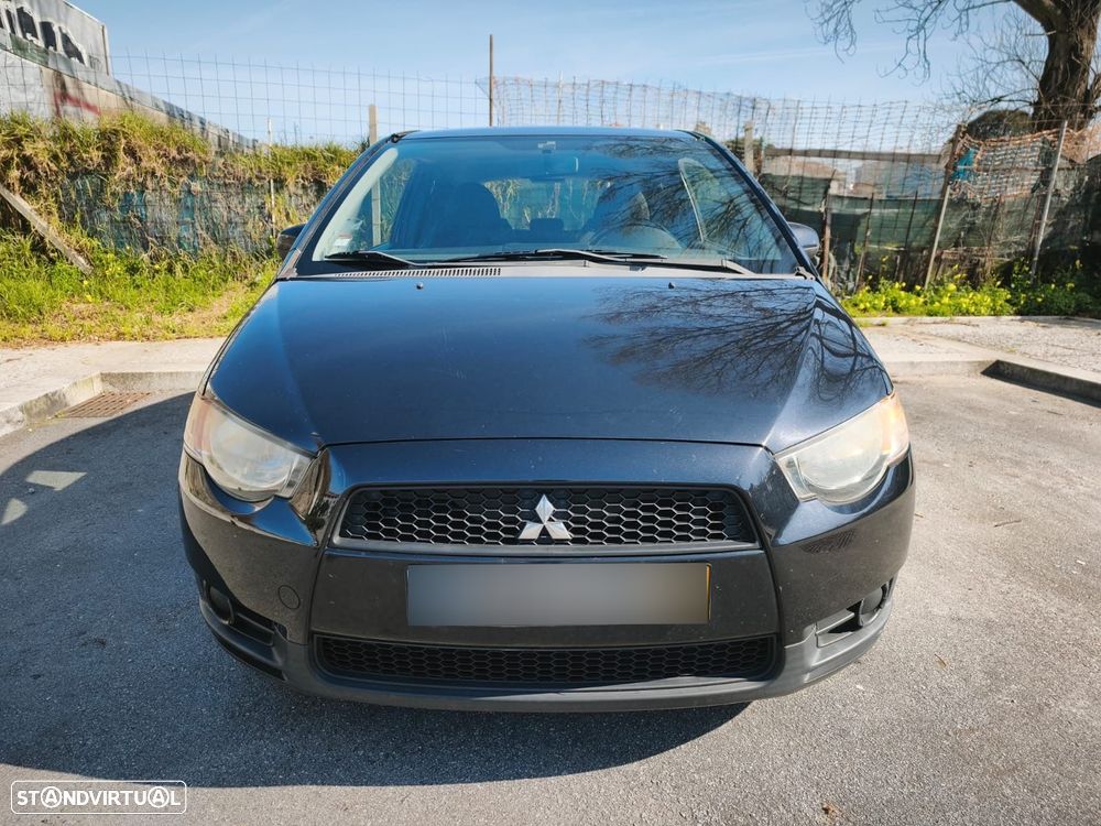 Mitsubishi Colt - 16
