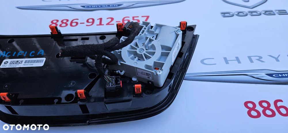 Chrysler Pacifica 2016- 3.6 V6 Panel klimatyzacji Sterowanie nawiewem Panel klimy AC P6EV471X8AB Wybierak zmiany biegów Lewarek Panel skrzyni P68240089AL 68240089AL - 7