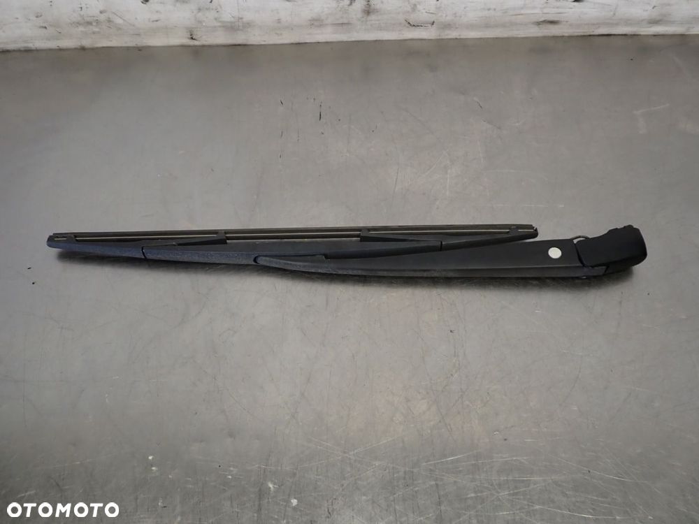 RAMIĘ WYCIERACZKI TYLNEJ SUBARU IMPREZA GH 1.5 - 1