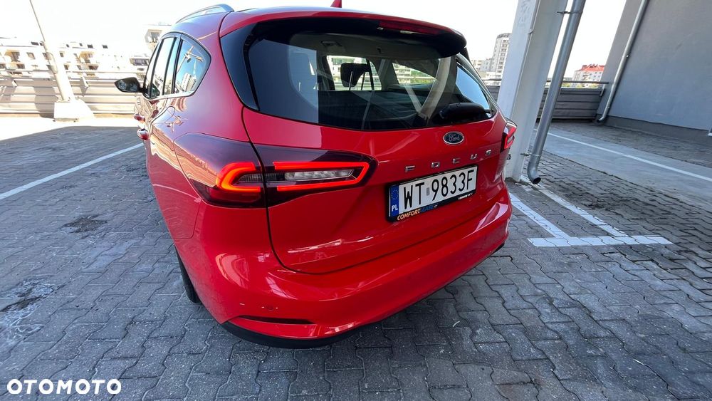 Ford Focus 1.0 EcoBoost Titanium X - 26