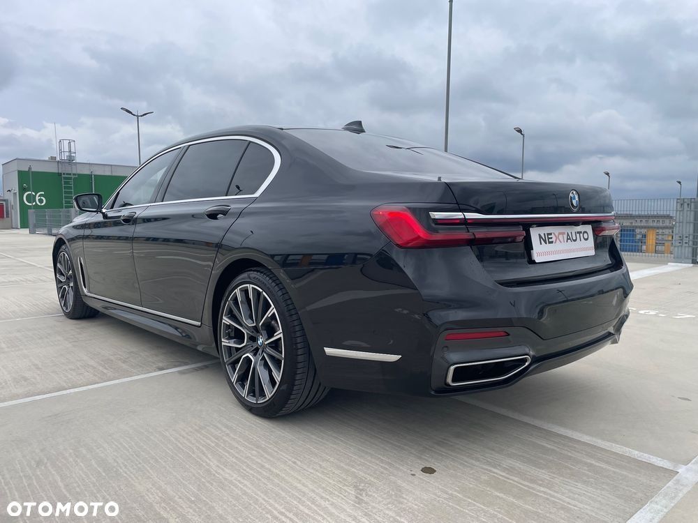 BMW Seria 7 750Li xDrive sport - 11