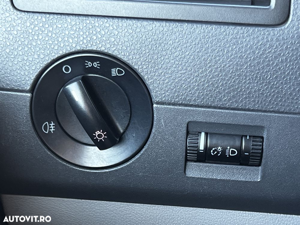 Volkswagen Transporter Caravelle DSG Comfortline Lung - 15