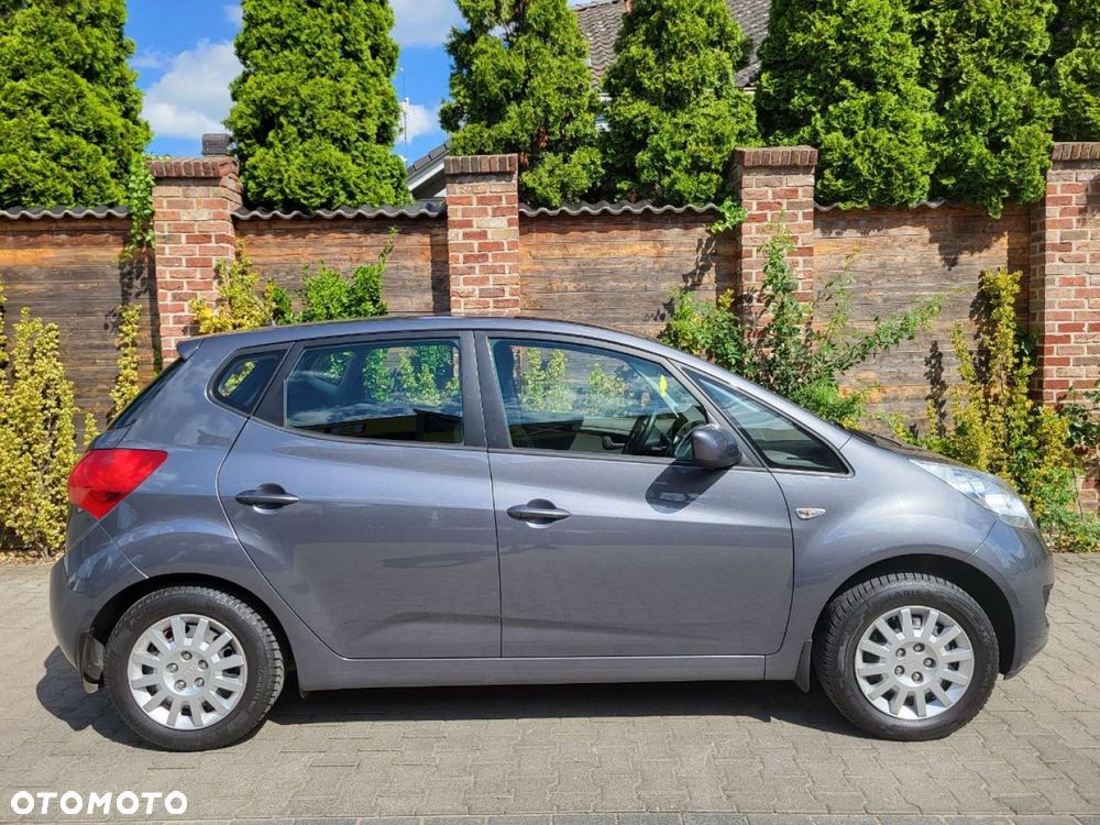 Kia Venga - 6