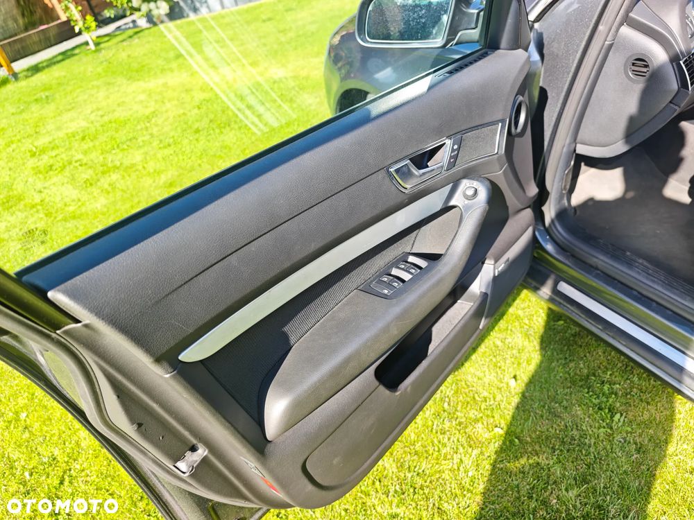 Audi A6 Avant 3.2 FSI Quattro Tiptronic - 30