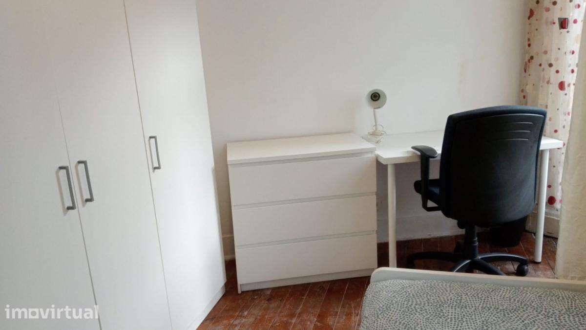 Quarto - localizado em Alameda Lisbon - Grande imagem: 3/16