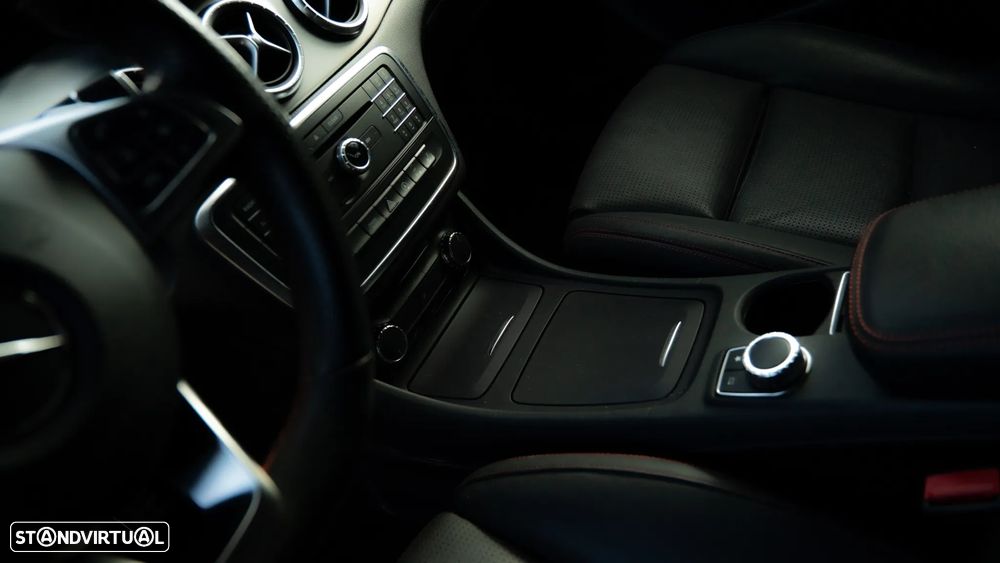 Mercedes-Benz CLA 200 d Shooting Brake AMG Line Aut. - 18