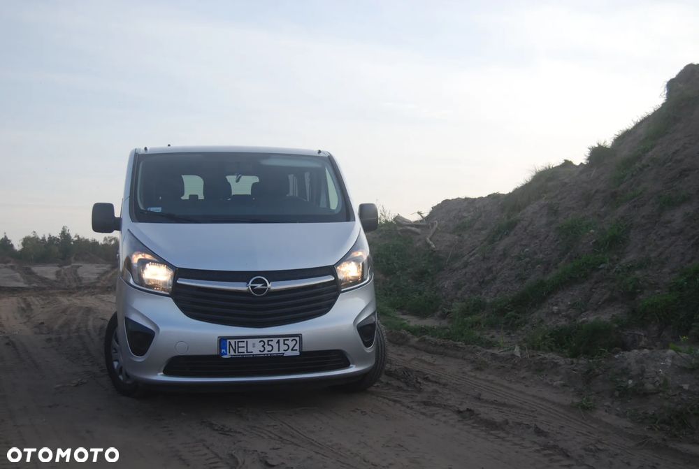 Opel Vivaro - 2