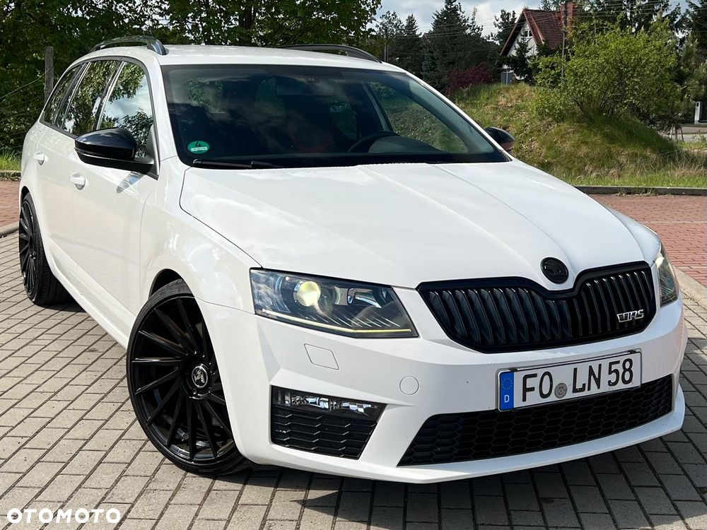 Skoda Octavia 2.0 TDI DSG RS - 12