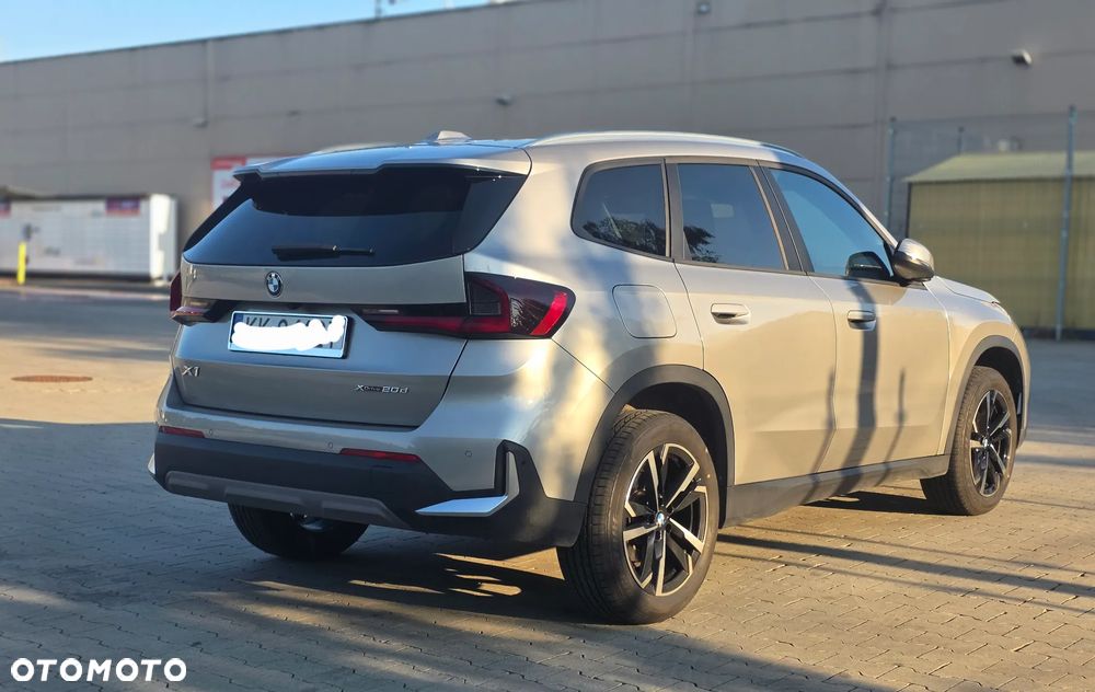 BMW X1 xDrive18d - 11