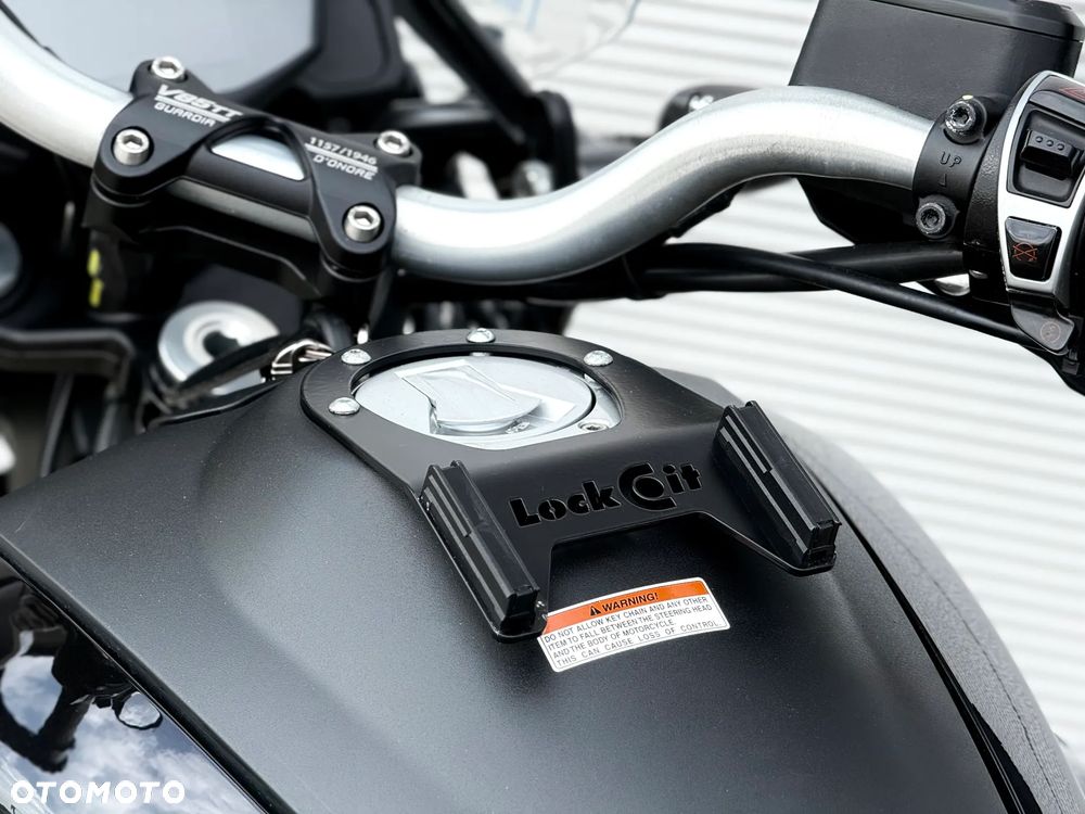 Moto Guzzi V85 - 14