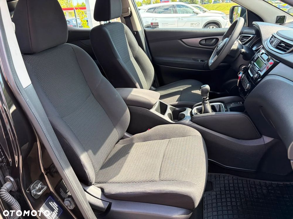 Nissan Qashqai 1.2 DIG-T Visia - 13