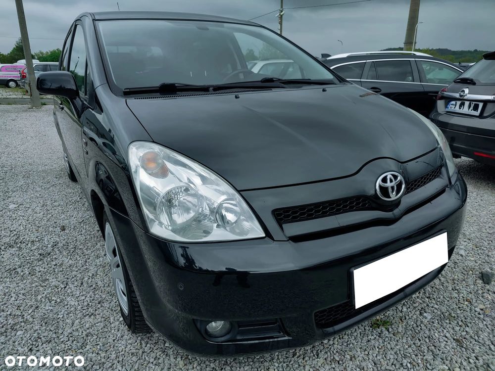 Toyota Corolla Verso - 12