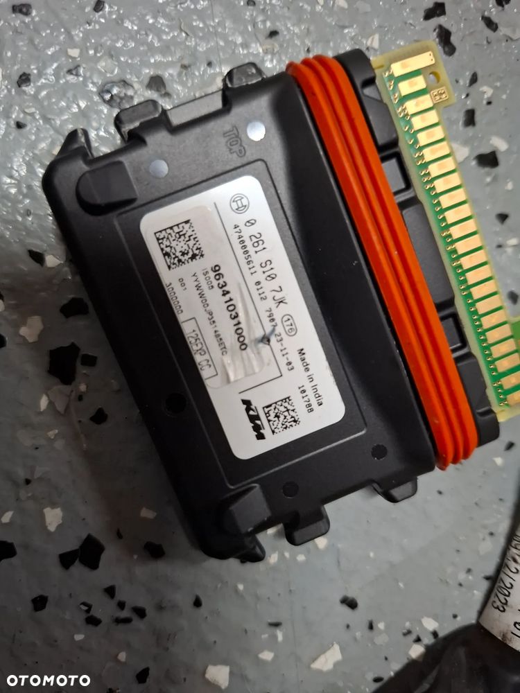 KTM 125 DUKE zestaw startowy moduł komputer stacyjka - 2