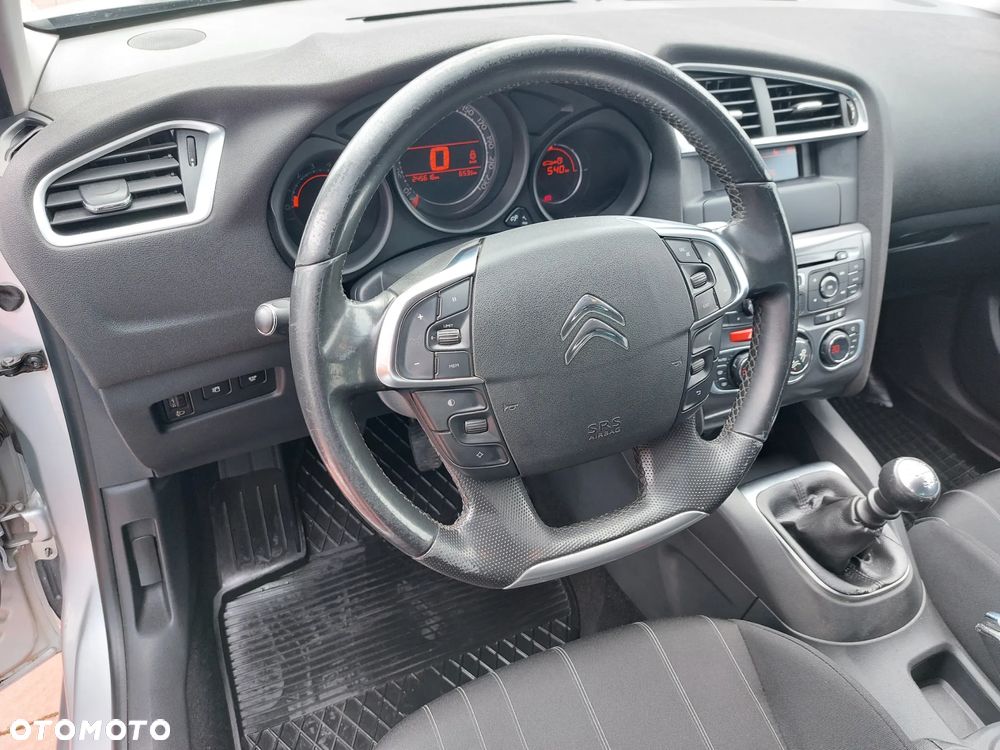Citroën C4 1.6 HDi Impress - 12