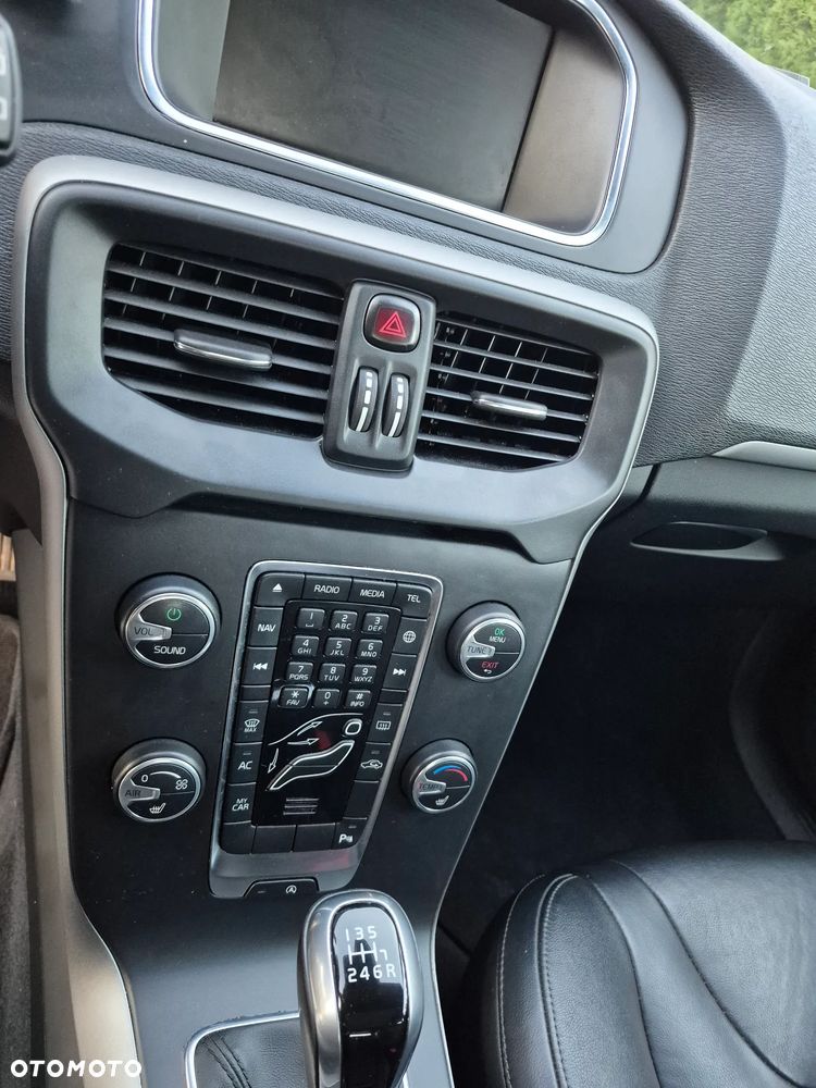 Volvo V40 - 14
