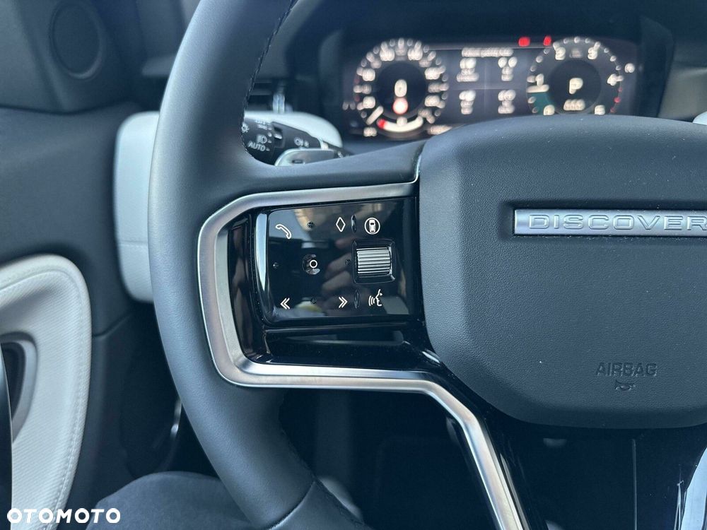 Land Rover Discovery Sport - 18