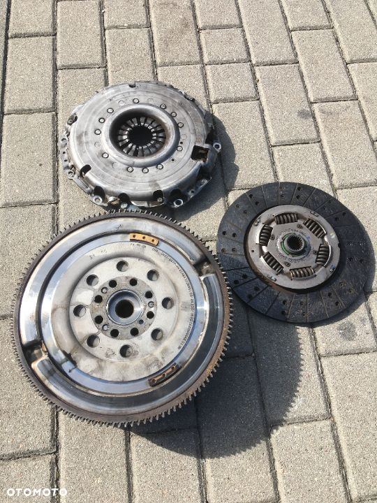 FORD CUSTOM KOŁO DWUMASOWE SPRZĘGŁO KOMPLETNE 2,0 tdci - 3